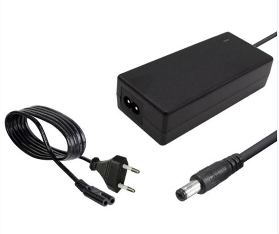 OneTech 12V 5A  Amper Plastik Adaptör