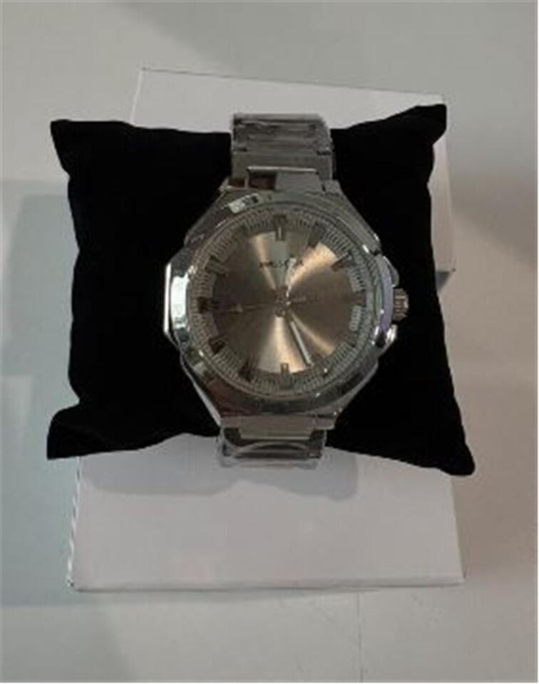 Swiss Plus Man Watch Basic Seri Model-3 ST3448AGS White-Silver